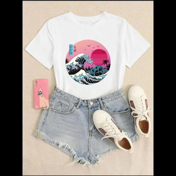 SHEIN Graphic T-Shirt Women's Size Large NWOT - Picture 1 of 15